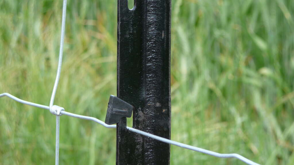 Lockpost fence